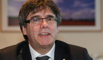 Puigdemont renonce à présider la Catalogne