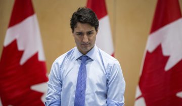 Justin Trudeau, hôte en difficulté