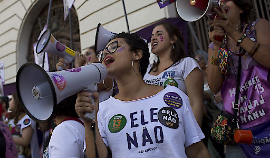 Les femmes tentent de contrer Bolsonaro