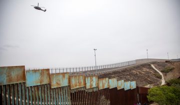 Mur de Trump contesté en justice