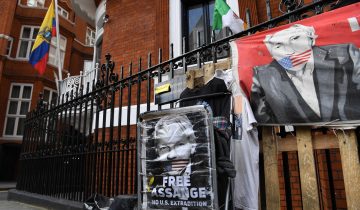 Julian Assange lâché par Quito