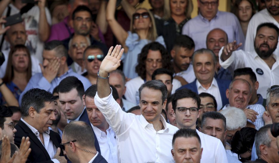 Les conservateurs écrasent Tsipras