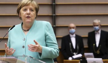 Angela Merkel pousse à la roue pour un budget