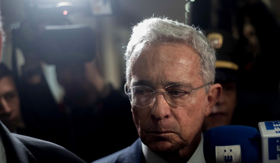 Arrestation de l’ex-président Uribe ordonnée