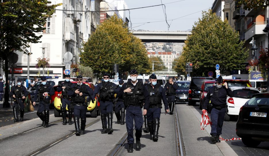 Trois morts dans une attaque au couteau à Nice