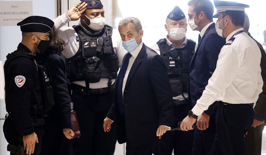 Sarkozy condamné à une peine ferme