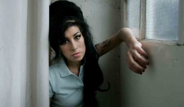 Dix ans après la mort d'Amy Winehouse, sa famille s'exprime