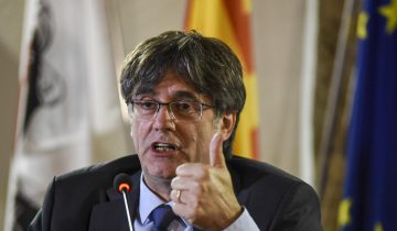 Carles Puigdemont: procédure suspendue