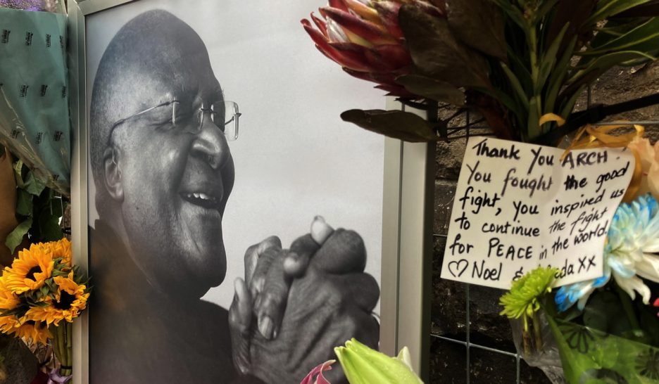 Hommage planétaire à Desmond Tutu