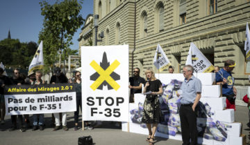 La gauche et le GSsA retirent l'initiative «Stop F-35»