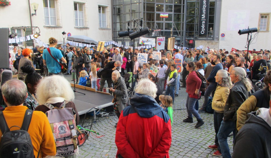 Manifestation à Bienne pour contester le budget 2023