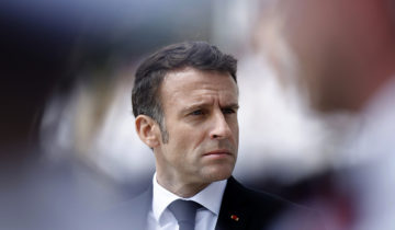 «Héritier de Pétain»: Emmanuel Macron sévèrement critiqué