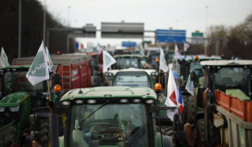 Les tracteurs font le siège de Paris