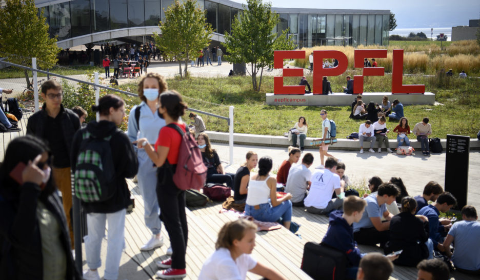 Numerus clausus à l’étude pour l'EPFL