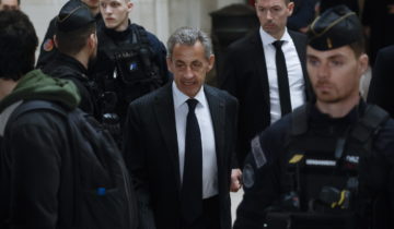 Sarkozy condamné à la prison ferme
