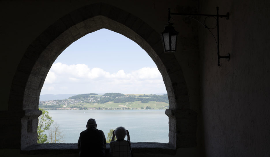 Avec la fraîcheur du lac au loin