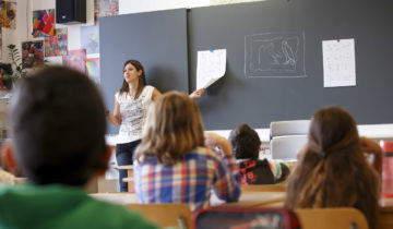 Non à une «formation des profs du primaire au rabais»