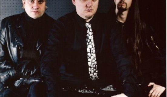 BAK XIII joue la carte du néo-romantisme en punk majeur