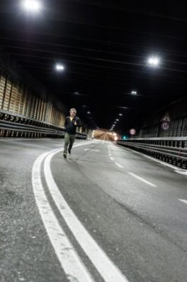 Performance rêvée au bout du tunnel