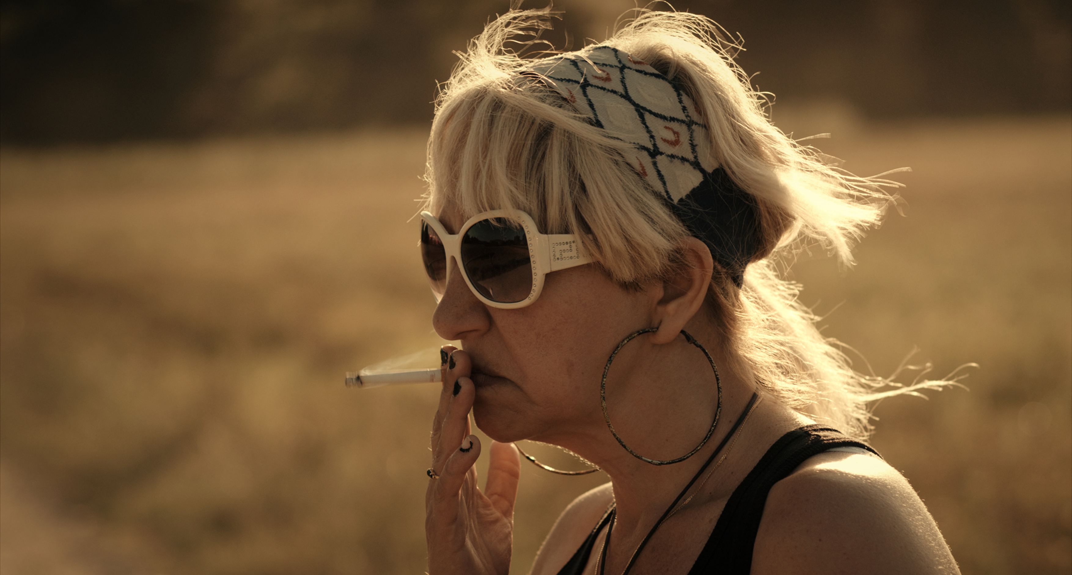 Debout, les damnés de la crise 1