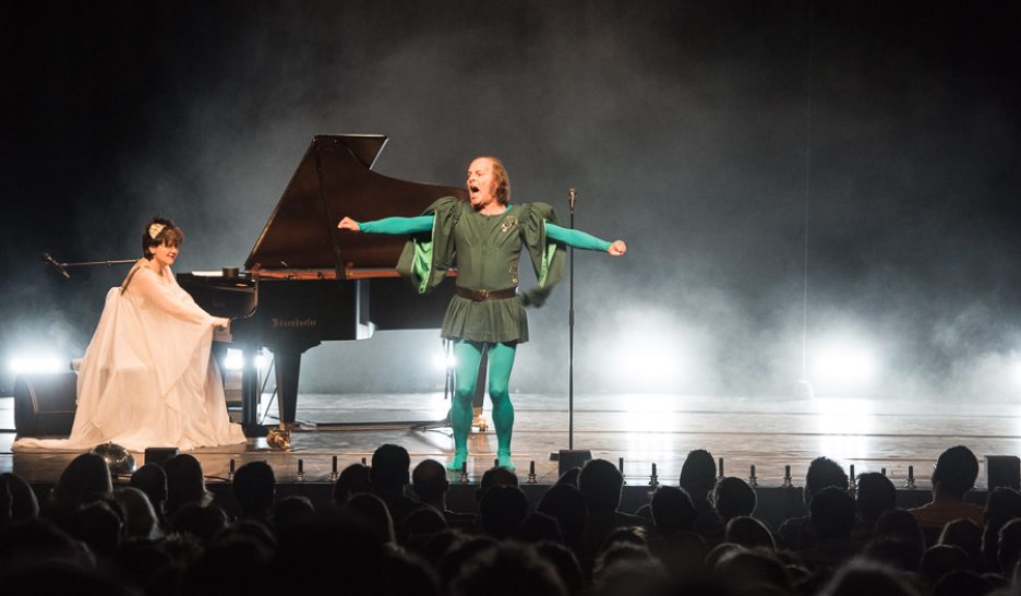 Pipi caca bisoux, Katerine régale l'Alhambra