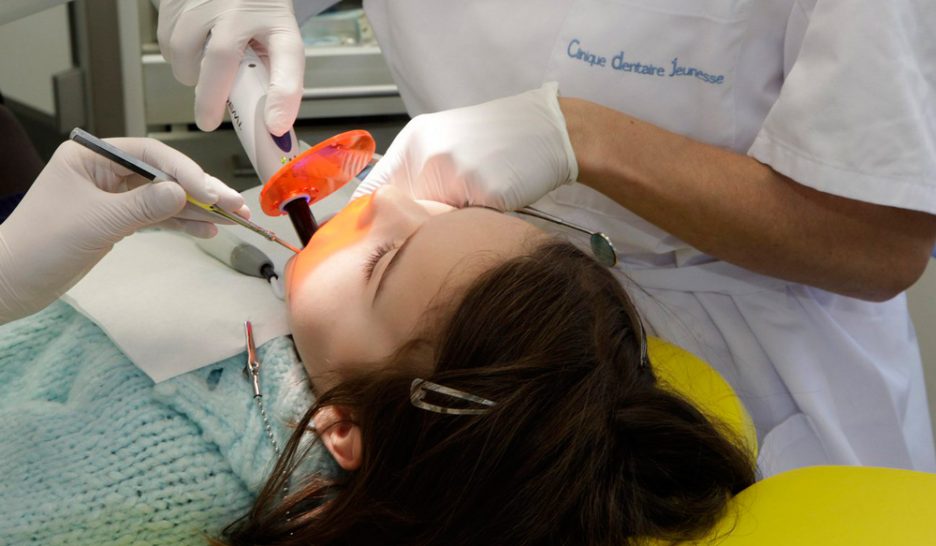 Des dentistes qui paient de leur poche