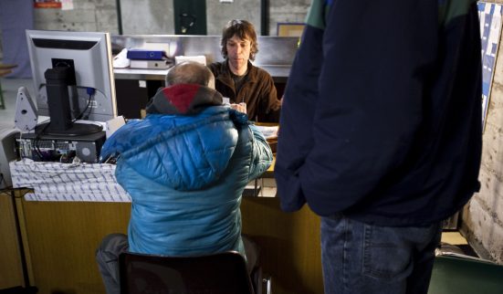 La lutte contre la pauvreté s’esquisse