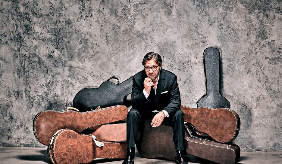 Six cordes, une signature