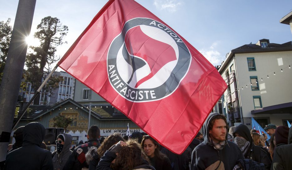 Groupuscules d’extrême droite en conférence