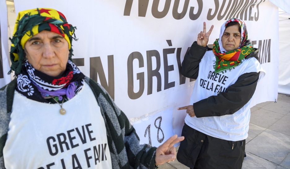 Incident entre un Turc et des manifestants kurdes