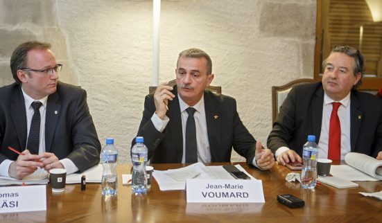 La Pâquerette «en vase clos»