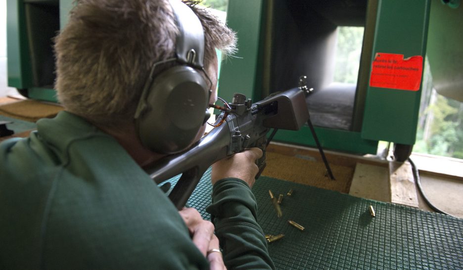 Pan sur les armes à feu!
