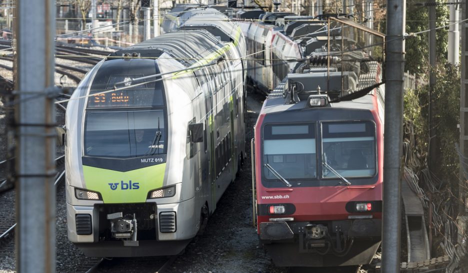 Un pied-de-biche dans la porte des CFF