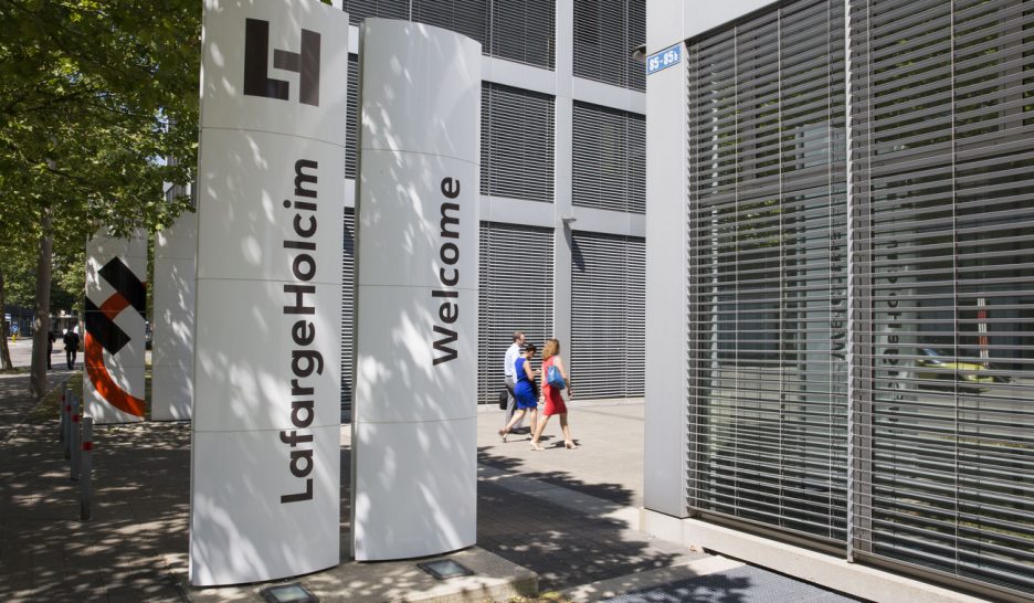 LafargeHolcim biffe 200 postes à Zurich et Paris