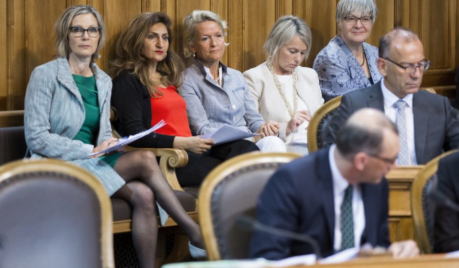 Les femmes ont gagné une manche 1