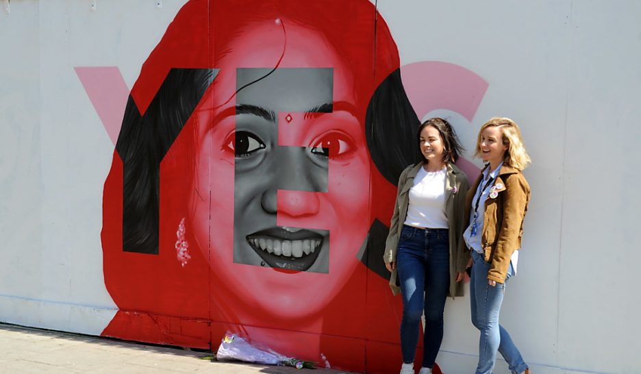 Les Irlandais-es disent "oui" à 68% à la libéralisation de l'IVG