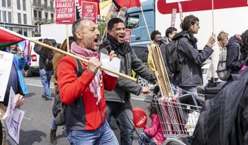 Les travailleuses dénoncent leurs salaires 5