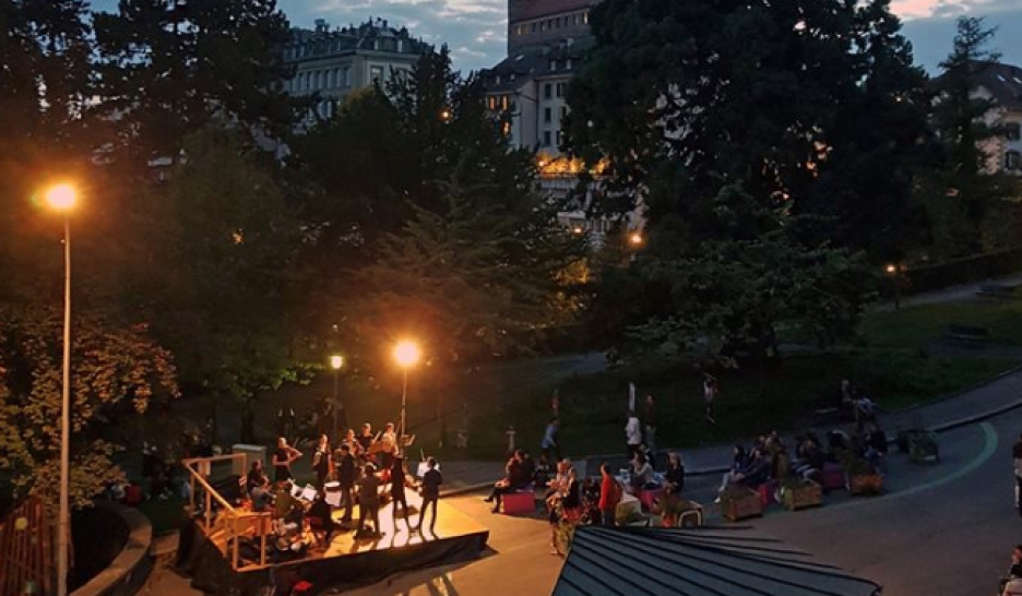 Ô Vallon scande le pavé lausannois