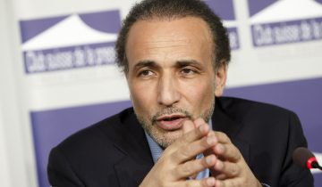 Tariq Ramadan reste en prison