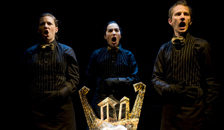 Aux Marionnettes de Genève, le poing levé