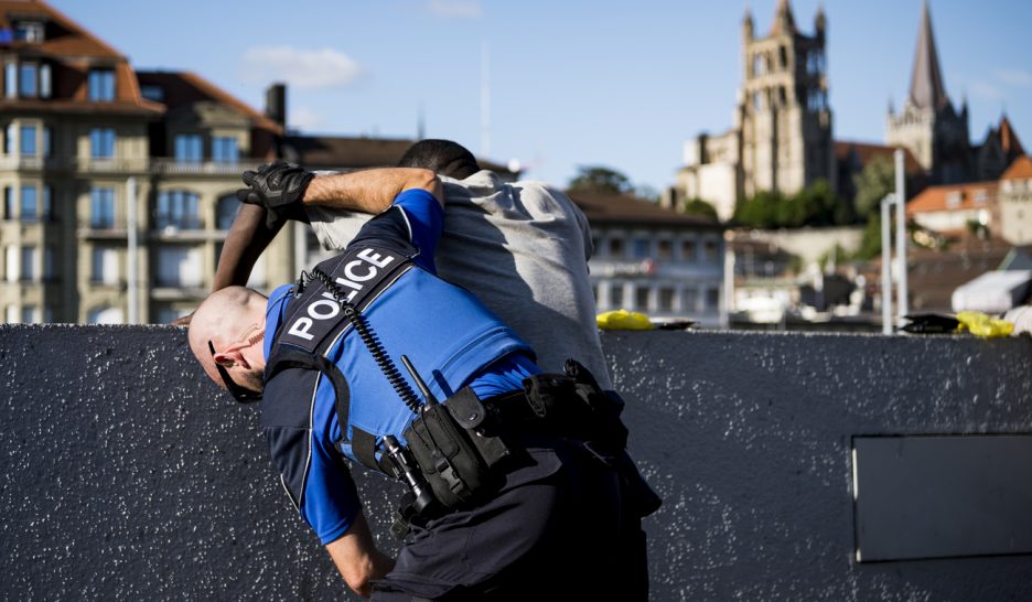 Davantage de mesures répressives