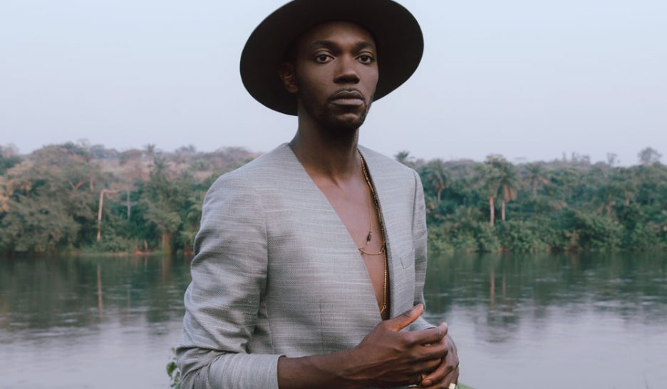 Baloji sur le toit du monde