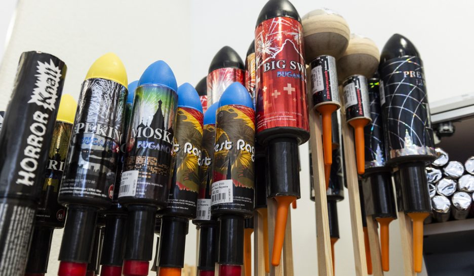 Feux d’artifice sur la sellette