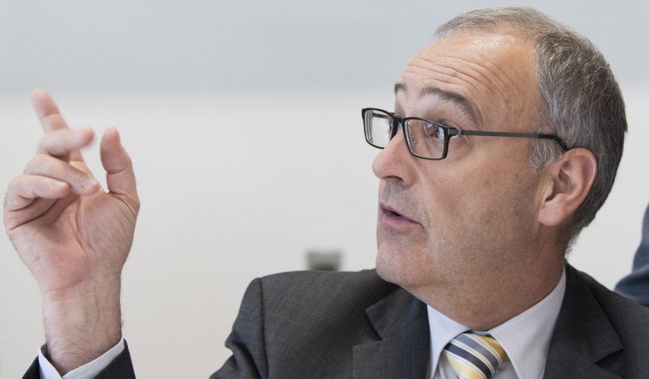 La main de velours de Guy Parmelin