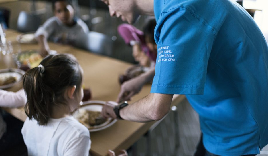 Loi sur le service civil: les civilistes contre-attaquent