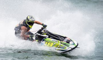 Plouf de fin pour les jet-ski 1