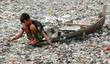 Terre promise en plastique