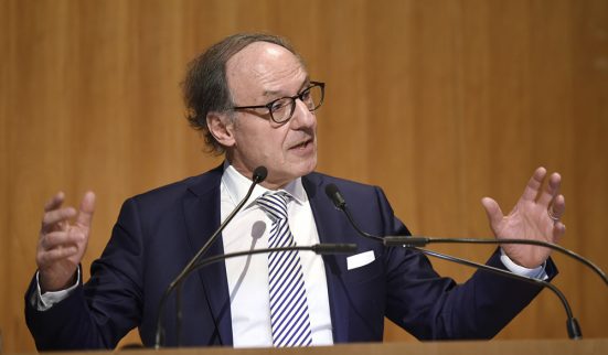 Yves Flückiger réélu recteur de l’Université de Genève 1