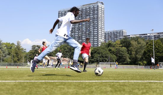 Zèle policier au tournoi de foot antiraciste