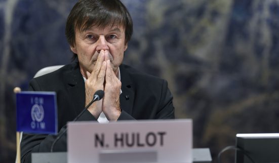 Hulot jette l’éponge